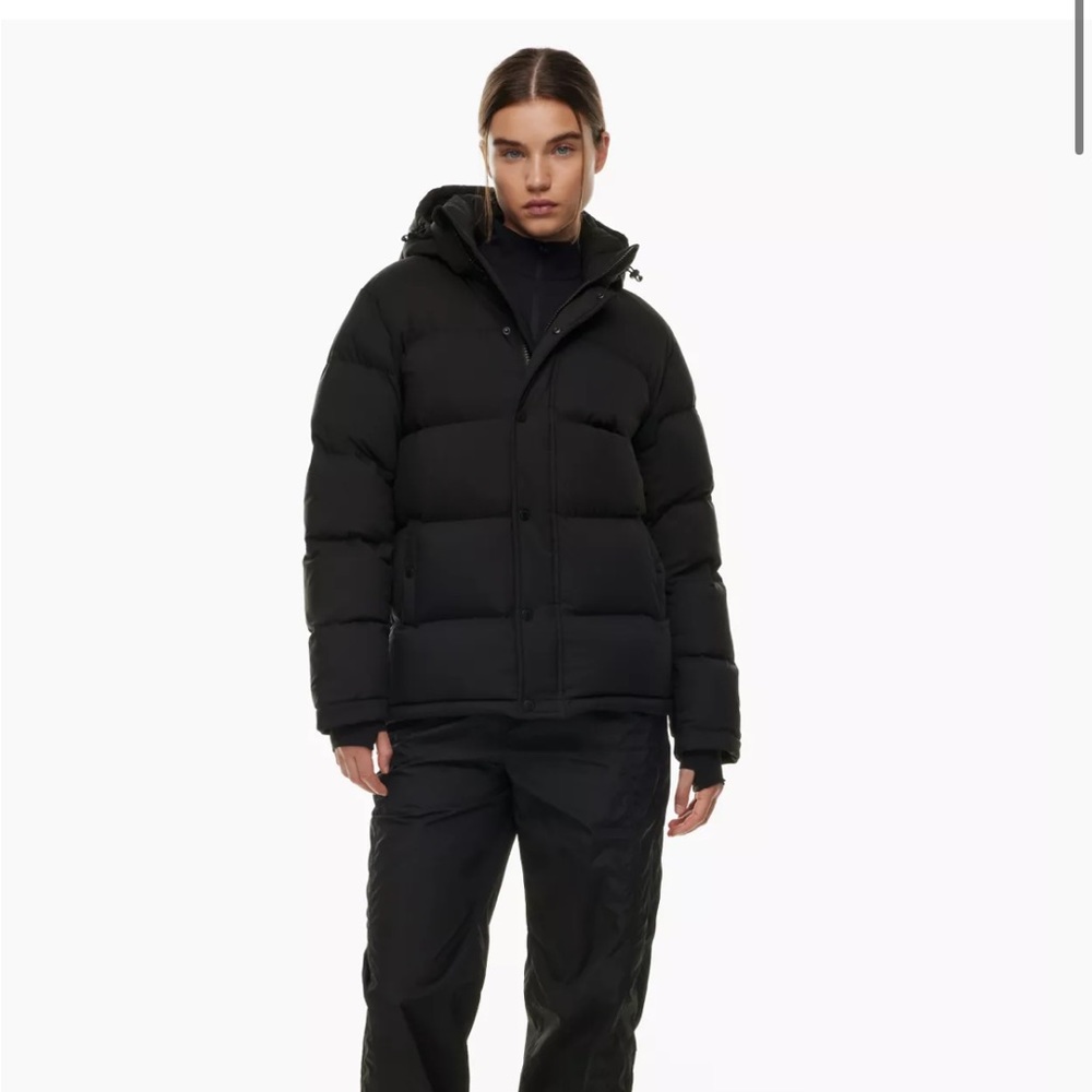 Aritzia Super puff original lenght in black